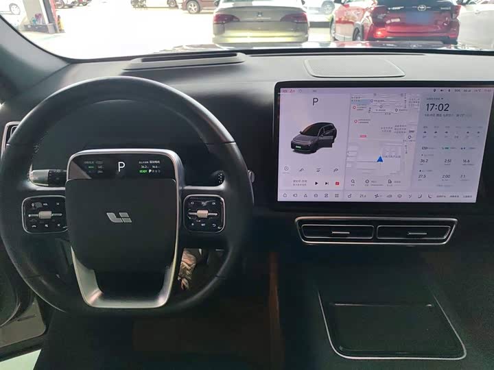 Фото 12 - LiXiang L7