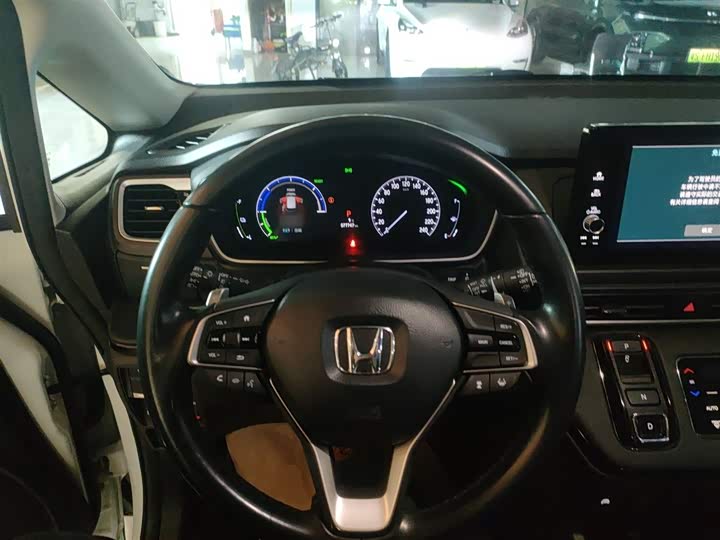 Фото 11 - Honda Odyssey