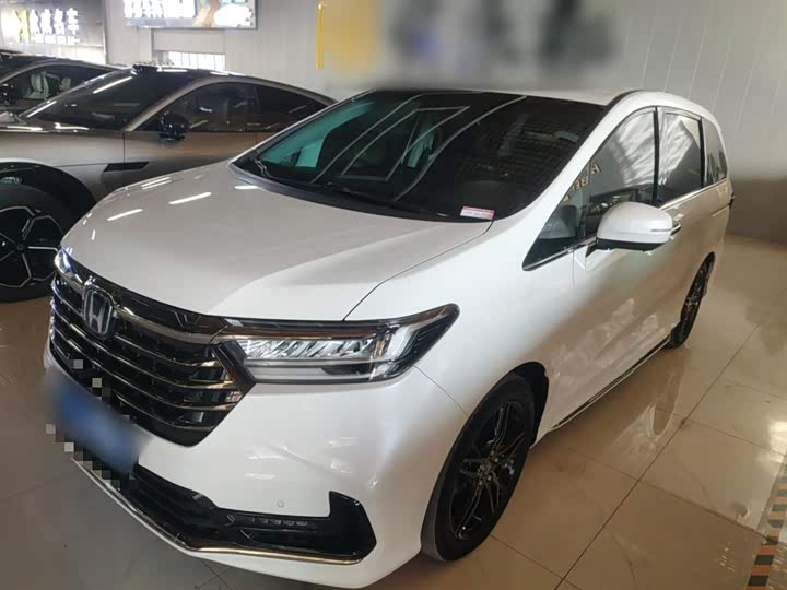 Фото 2 - Honda Odyssey