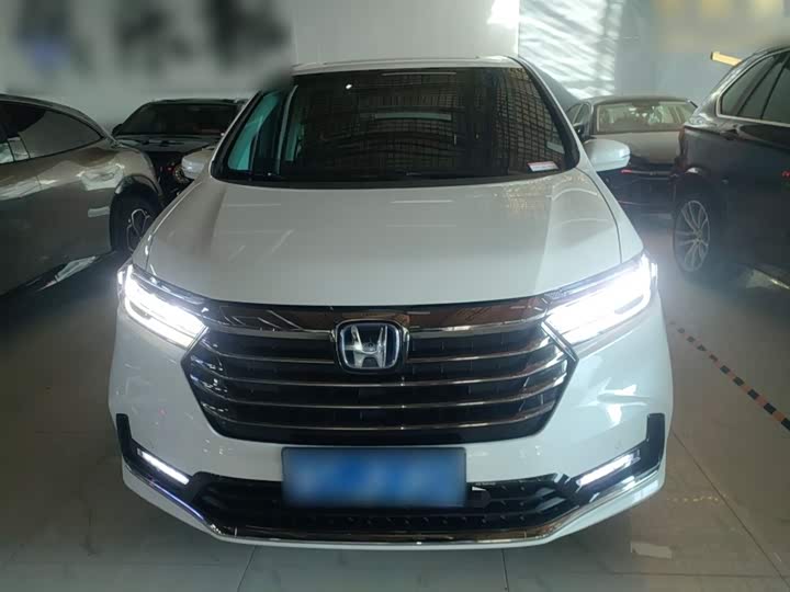 Фото 3 - Honda Odyssey