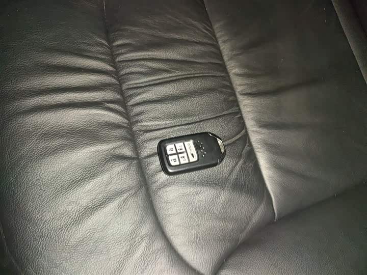 Фото 9 - Honda Odyssey