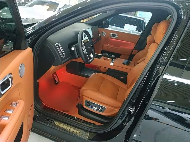 Фото 13 - LiXiang L9