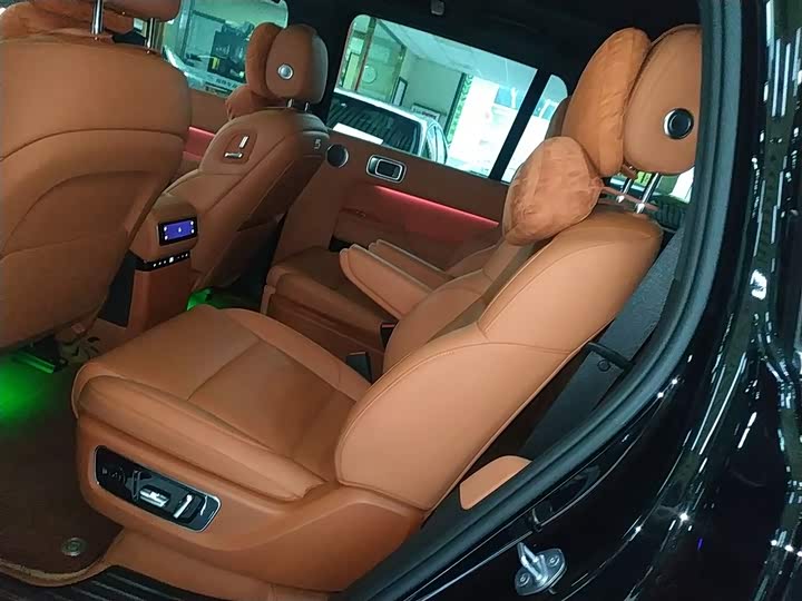 Фото 14 - LiXiang L9