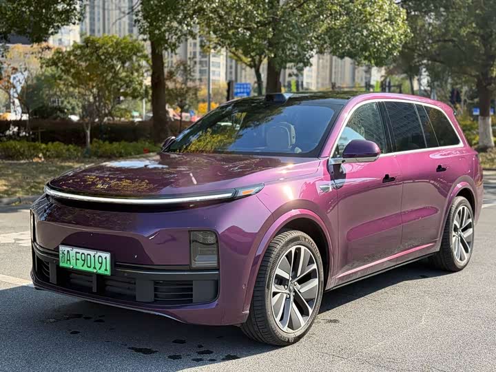 Фото 1 - LiXiang L9