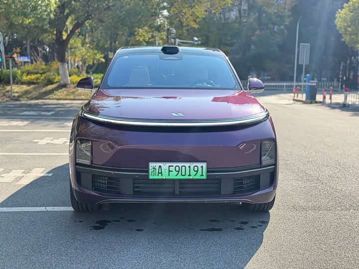 Фото 2 - LiXiang L9