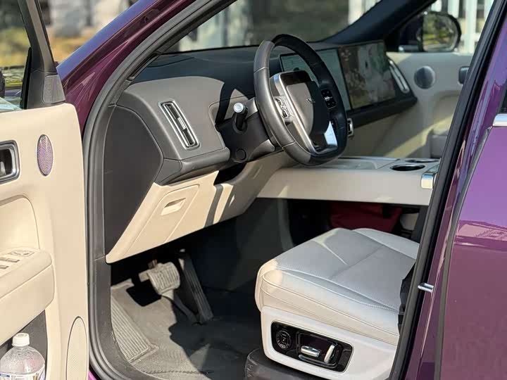 Фото 8 - LiXiang L9