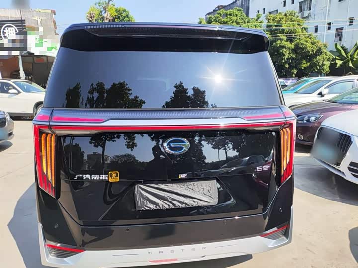 Фото 6 - GAC Trumpchi E9