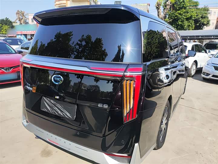 Фото 7 - GAC Trumpchi E9