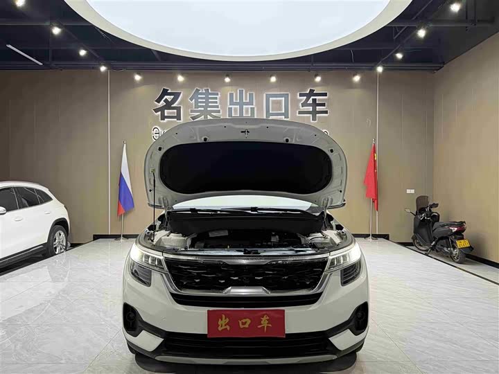 Фото 12 - Kia KX3