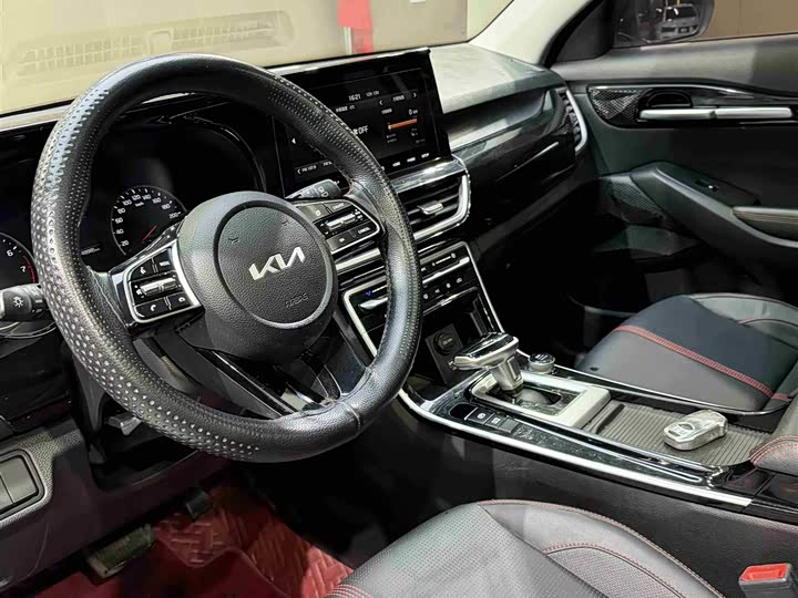 Фото 7 - Kia KX3