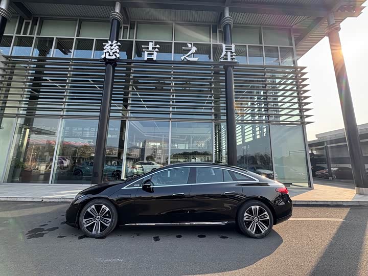 Фото 2 - Mercedes-Benz EQS