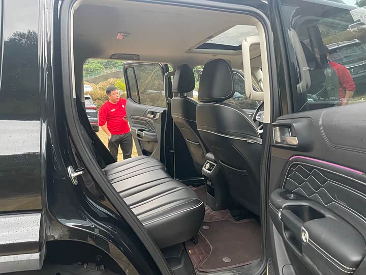 Фото 11 - Tank 300