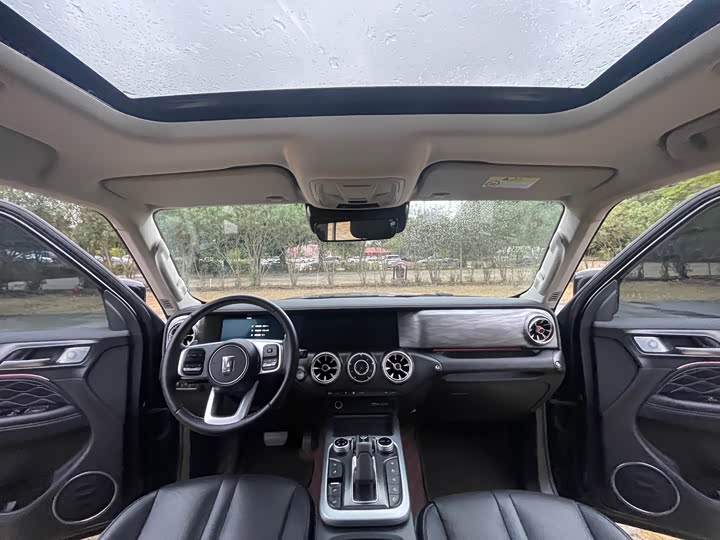 Фото 13 - Tank 300