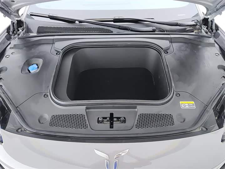 Фото 10 - Hongqi EH7