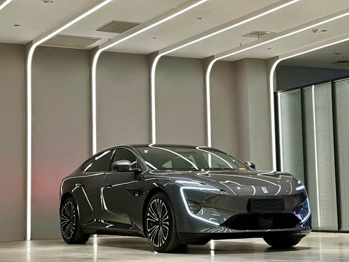 Фото 3 - Avatr 12