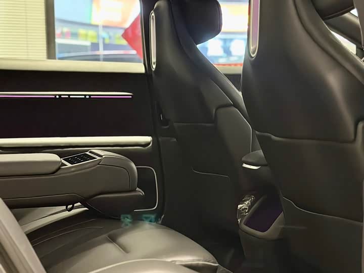 Фото 7 - Avatr 12