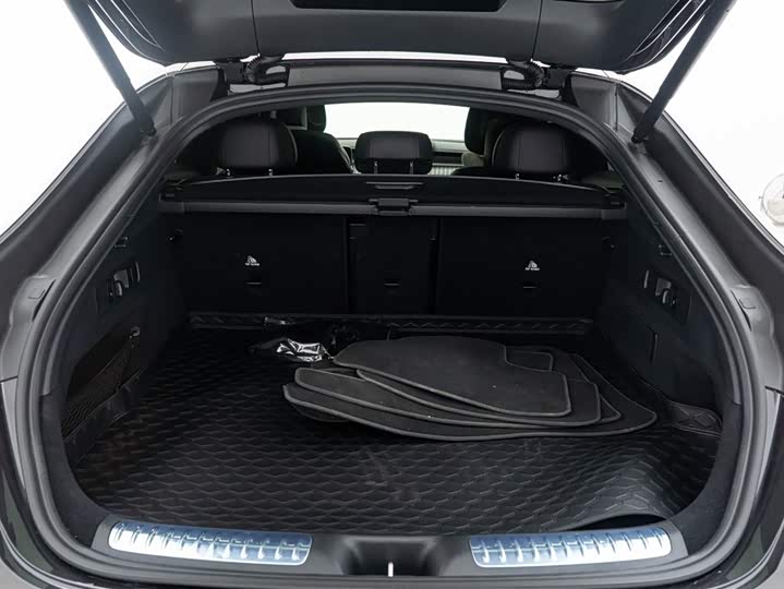 Фото 13 - Mercedes-Benz GLC-Class Coupe AMG