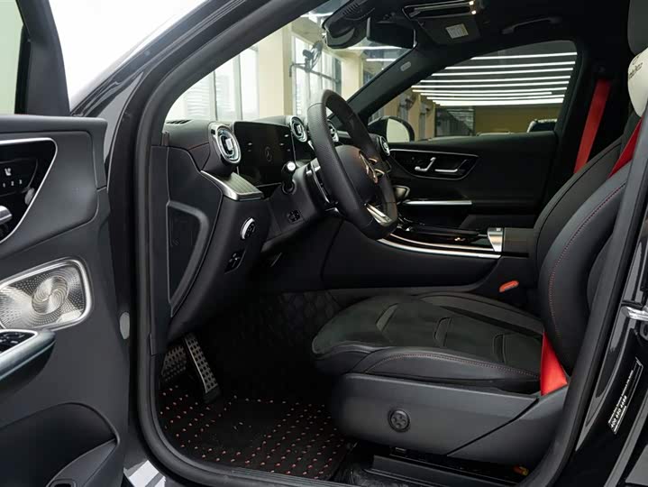 Фото 18 - Mercedes-Benz GLC-Class Coupe AMG