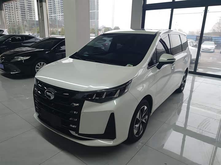 Фото 2 - GAC Trumpchi M6