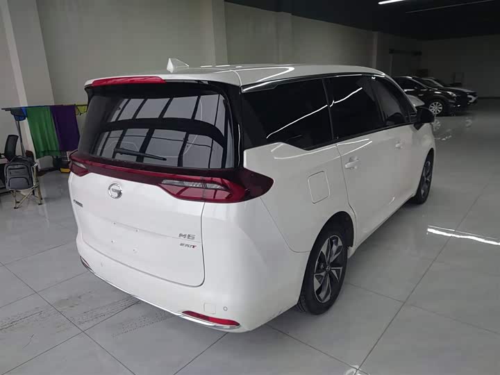 Фото 7 - GAC Trumpchi M6