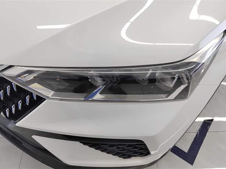 Фото 5 - Bestune T77