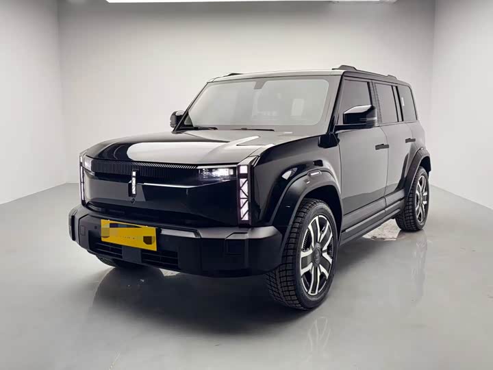 Фото 1 - Chery iCar 03