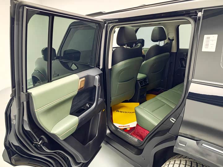 Фото 15 - Chery iCar 03