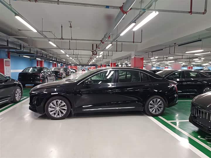 Фото 5 - Hongqi E-QM5