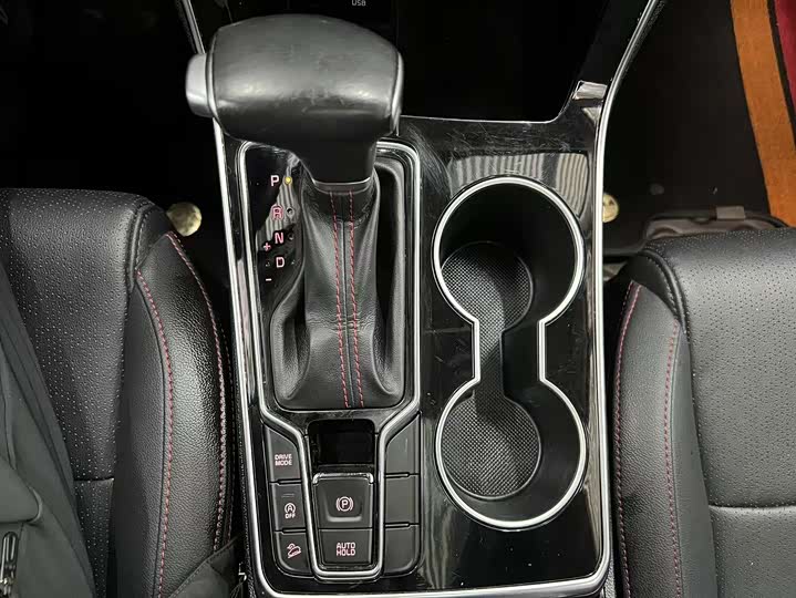 Фото 16 - Kia KX5