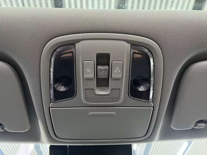 Фото 17 - Kia KX5