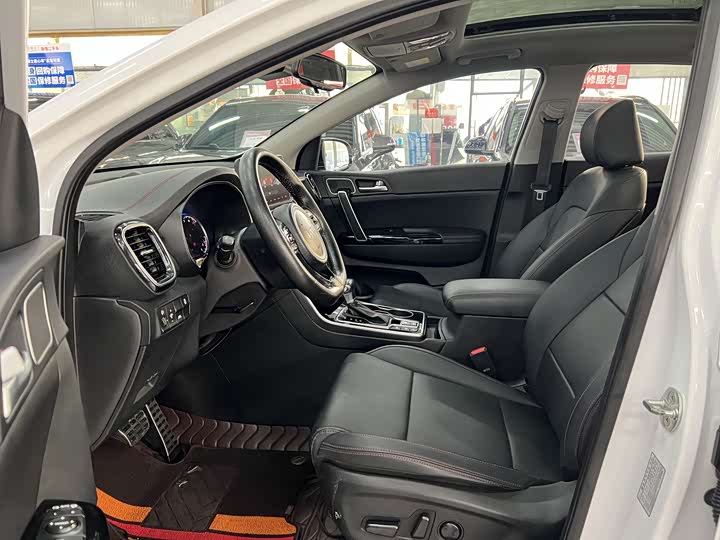 Фото 4 - Kia KX5