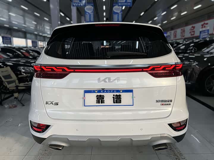 Фото 9 - Kia KX5