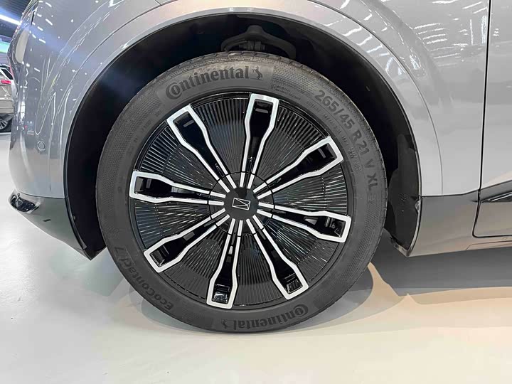 Фото 6 - Avatr 07