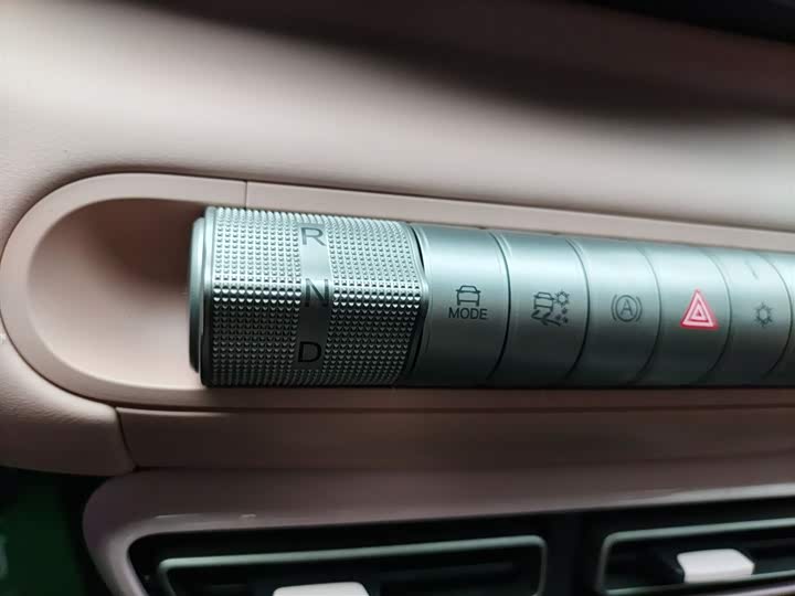 Фото 14 - BYD Seagull