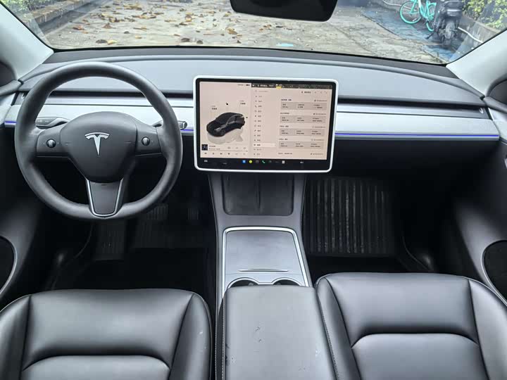 Фото 12 - Tesla Model Y