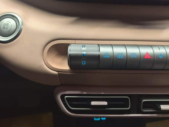 Фото 16 - BYD Seagull