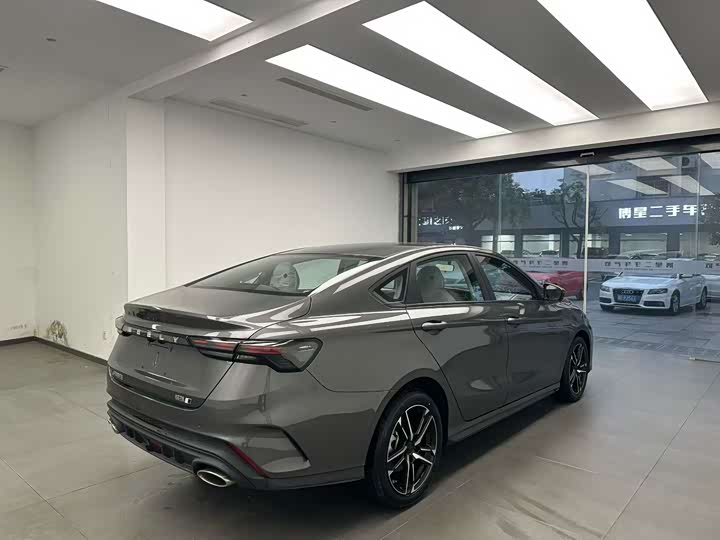 Фото 7 - Geely Binrui