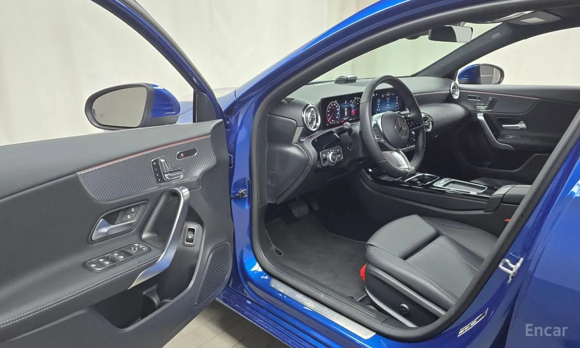 Фото 10 - Mercedes-Benz A-Class