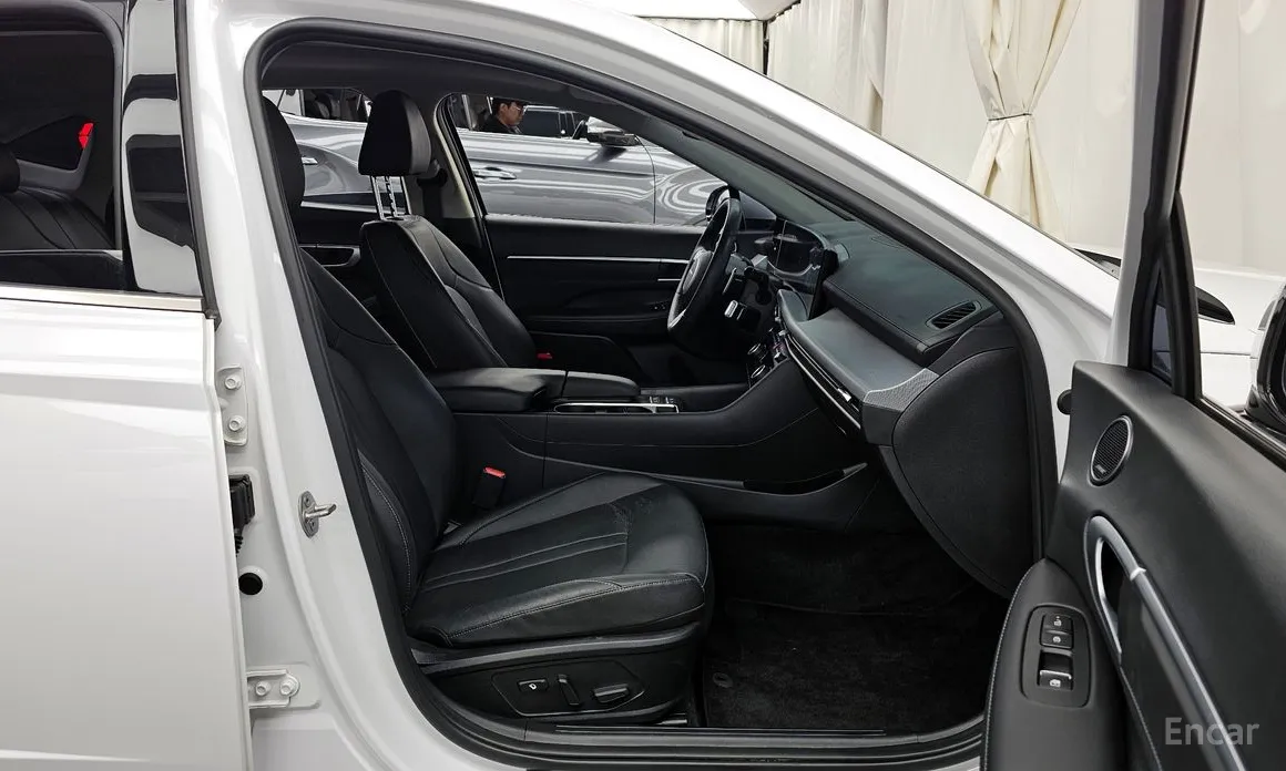 Фото 11 - Hyundai Sonata