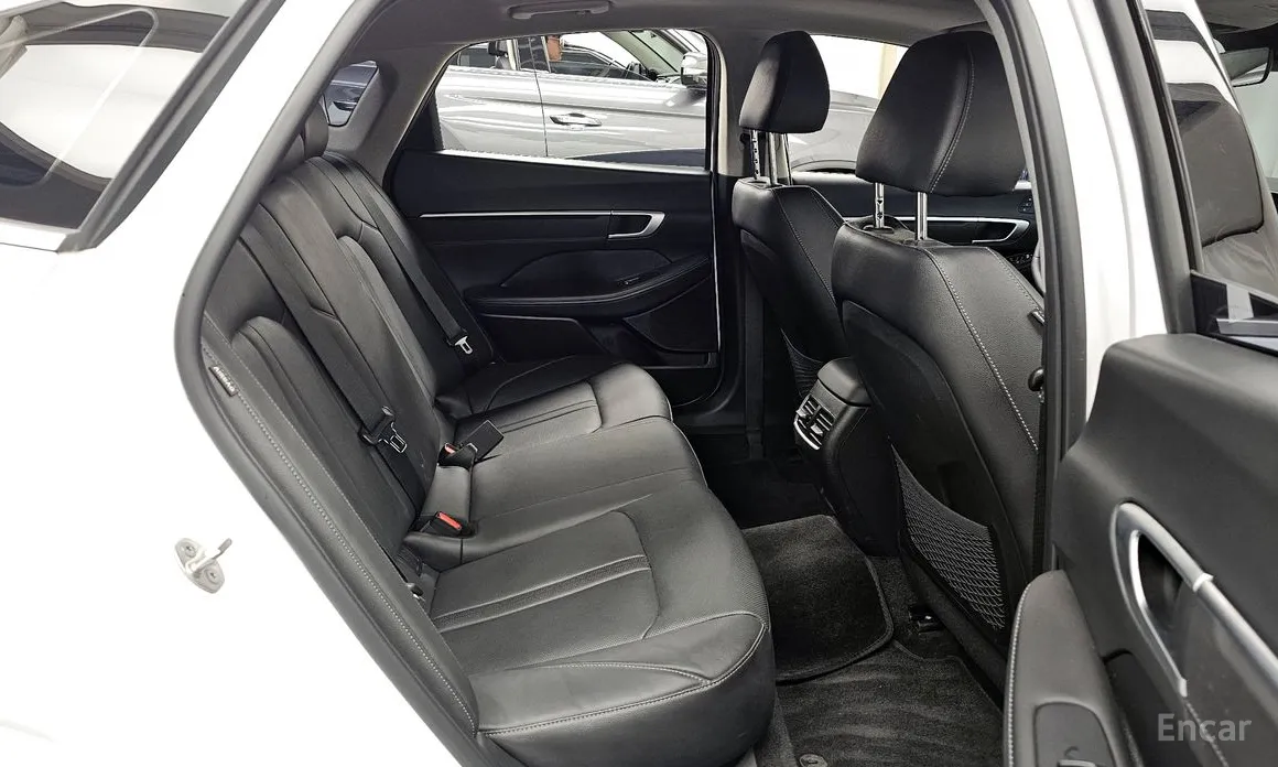 Фото 12 - Hyundai Sonata