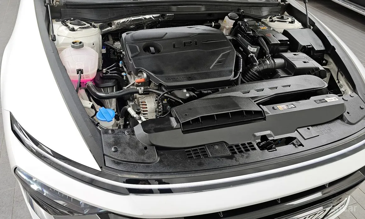 Фото 6 - Hyundai Sonata