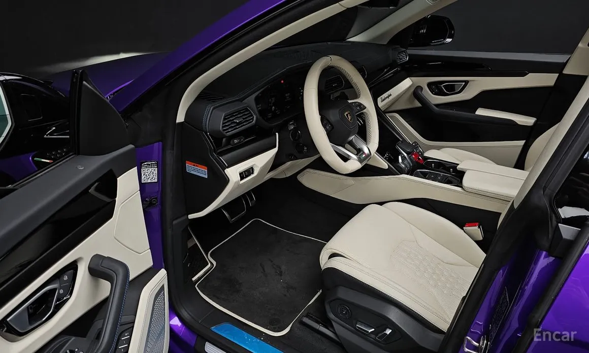 Фото 11 - Lamborghini Urus