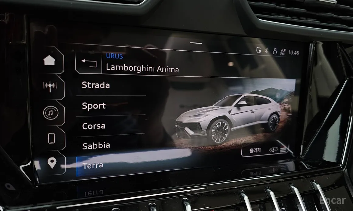 Фото 18 - Lamborghini Urus