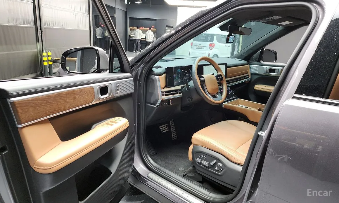 Фото 10 - Hyundai Santa Fe