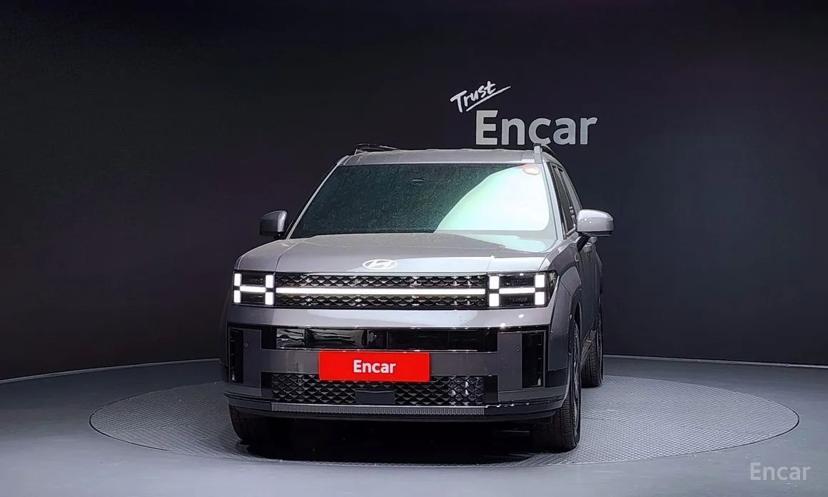 Фото 3 - Hyundai Santa Fe