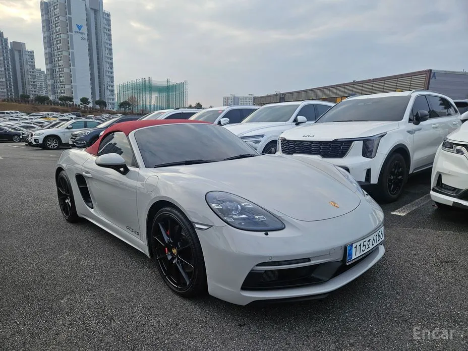 Фото 2 - Porsche 718