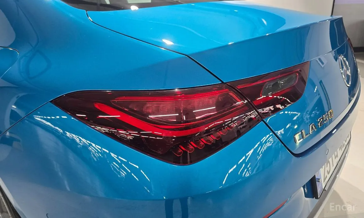 Фото 13 - Mercedes-Benz CLA-Class