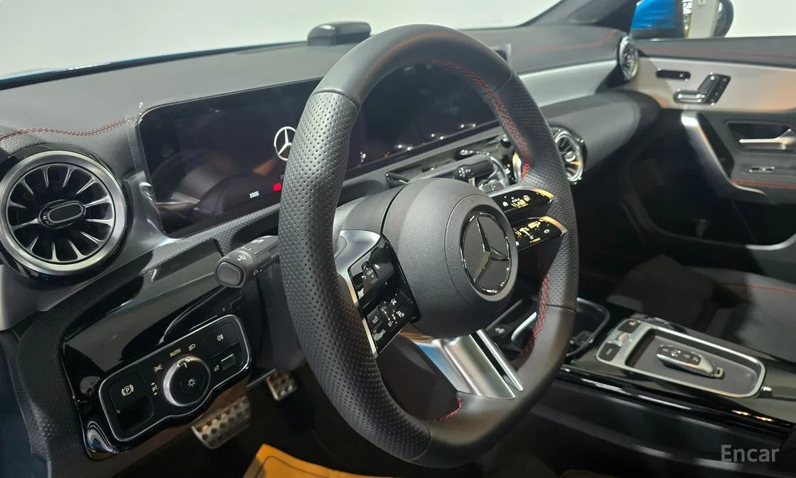 Фото 15 - Mercedes-Benz CLA-Class