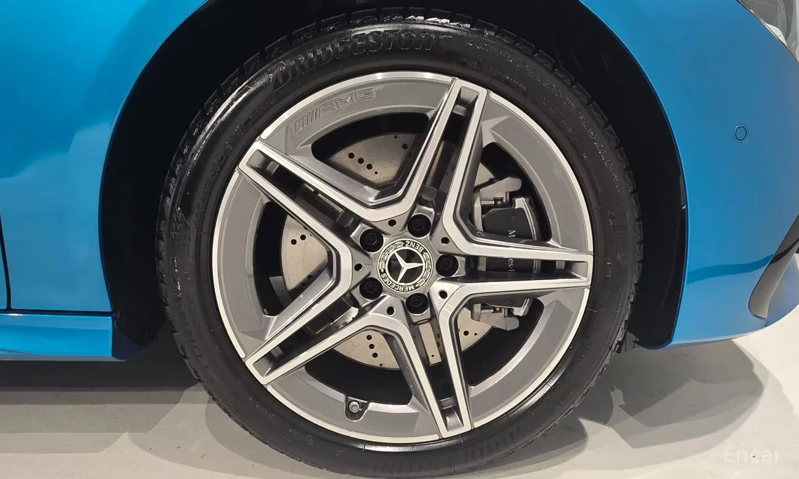 Фото 5 - Mercedes-Benz CLA-Class