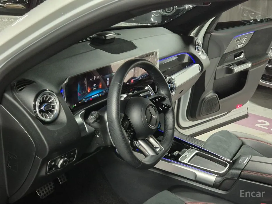 Фото 10 - Mercedes-Benz GLB-Class